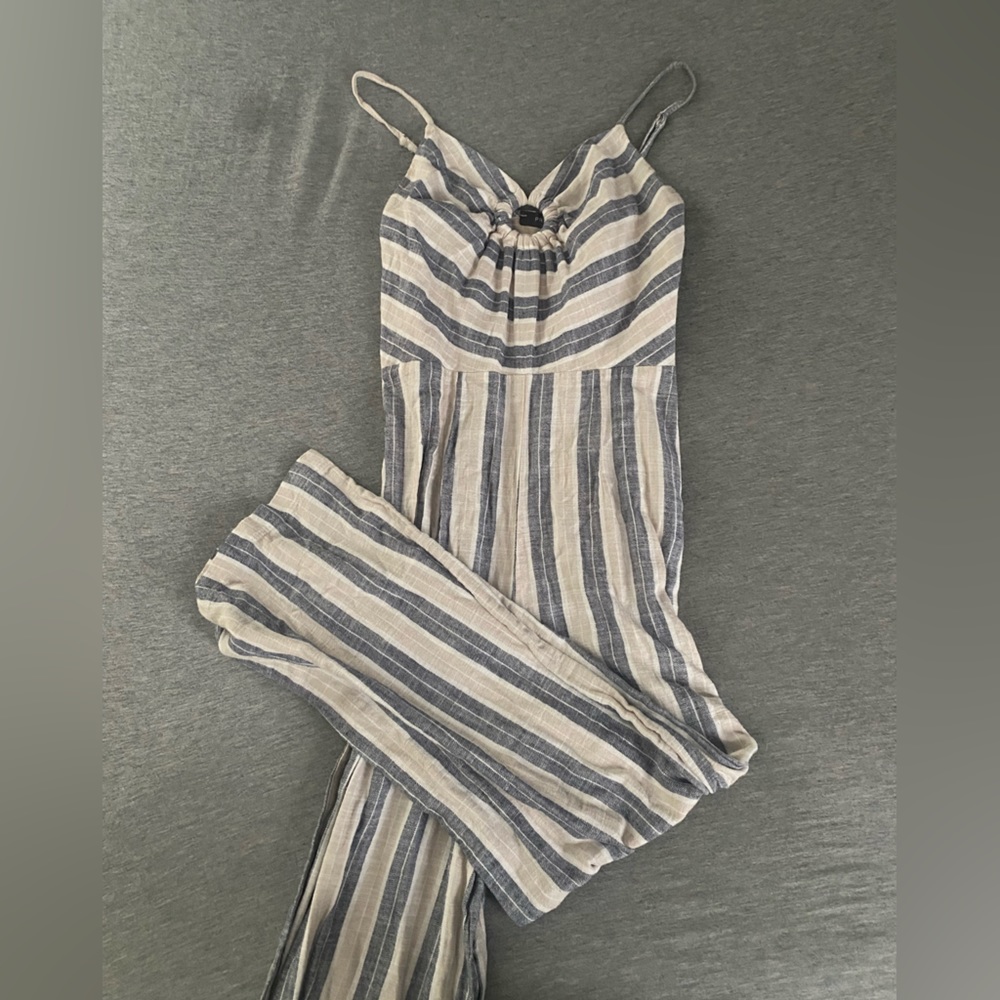 Cute Striped Jumpsuit/Romper, Great for Summer